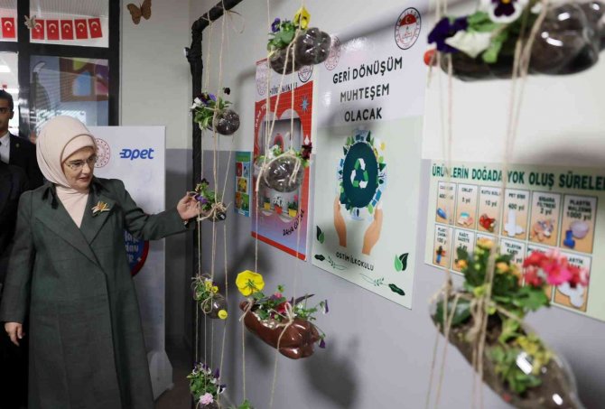 Emine Erdoğan: “Bizim İçin Temizlik İnancımızın Özünü Oluşturan Bir Yaşam Prensibidir”