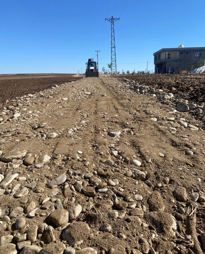 Sur İlçesinde Kırsal Mahalle Yolları Yenileniyor