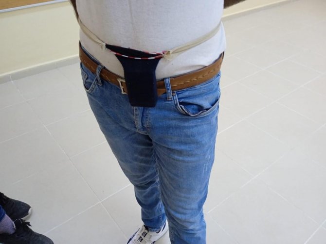 Tekrar Başarısız Olmamak İçin Kopya Düzeneği İle Sınava Girmek İstediler