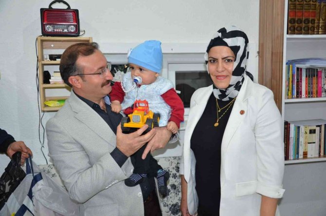 Emet Ak Parti Kadın Kolları Başkanlığı, Kadınlarla Bir Araya Geldi