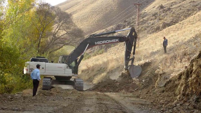 Devlet Yatırımlarıyla En Ücra Köyler Hizmete Kavuşuyor