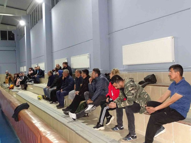 Hisarcık’ta Öğretmenler Günü Voleybol Turnuvası