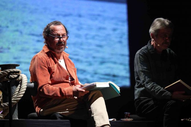 İ̇ş Sanat’ın Dinletileri Ümit Yaşar Oğuzcan Şiirleri İle Başladı