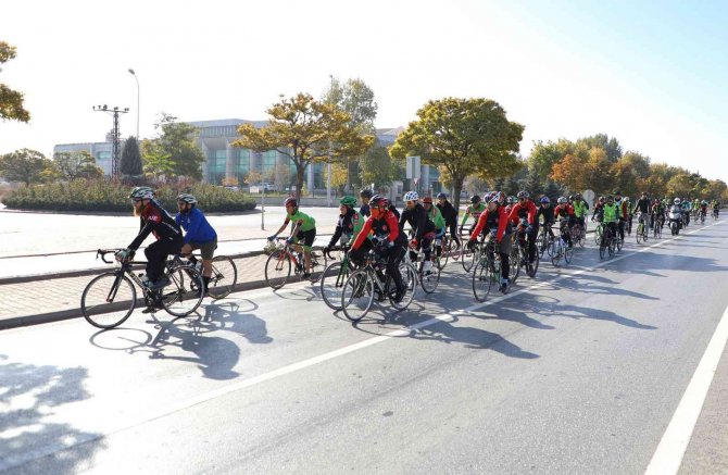 Konya Büyükşehir’den ‘Dünya Şehircilik Günü’nde Bisiklet Turu
