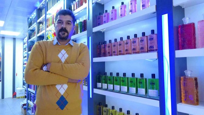 Şehit Kaymakamın Hayaline Sahip Çıktı Avrupa’ya ’Derik Zeytini’ Kolonyasını İhraç Ediyor