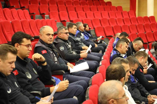 Marmaris Belediyesi Personellerine Stres Ve Öfke Yönetimi Eğitimi Verildi