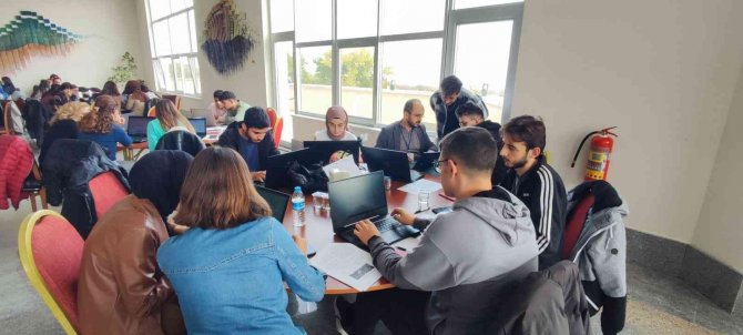 Omü’de Proje Yazma Eğitimleri Başladı