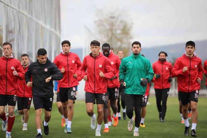Sivasspor, Ümraniyespor Maçının Hazırlıklarına Başladı