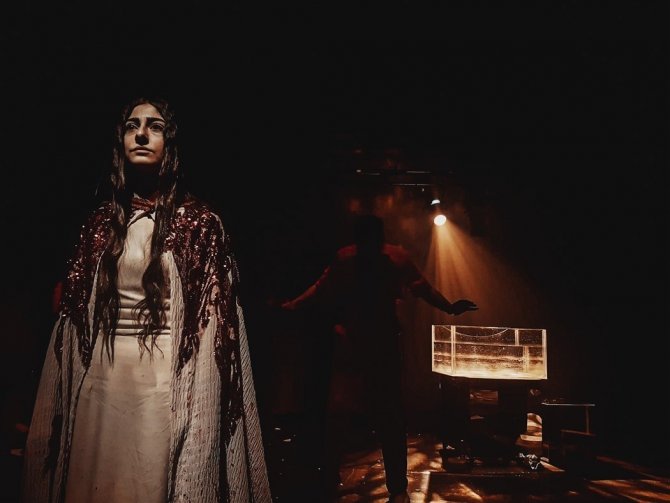 Nevü’de ’Hiç Kimse’ Adlı Tiyatro Oyunu Sahnelenecek