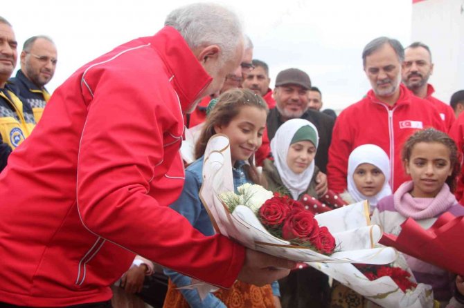 Türk Kızılay Genel Başkanı Kınık: "Cilvegözü Sınır Kapısının Açık Kalması Gerekiyor"