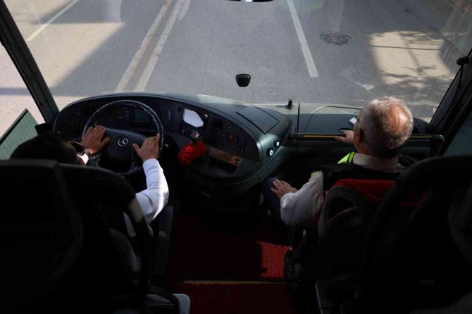 Otobüs Kazalarının En Önemli Sebepleri Uykusuzluk Ve Yol Hipnozu