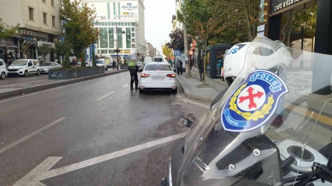 Van’da 17 Araç Trafikten Men Edildi