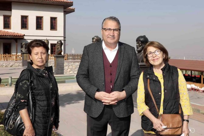 Manisalılar Yunus Emre Kültür Parkı’nı Çok Sevdi