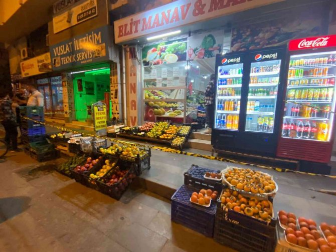 Antalya’da Manav Dükkanına Silahlı Saldırı
