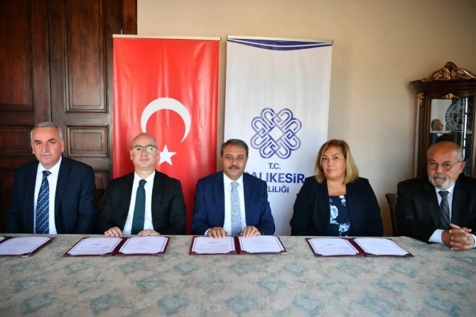 Ayvalık’ta Eğitime Bir Katkı Daha