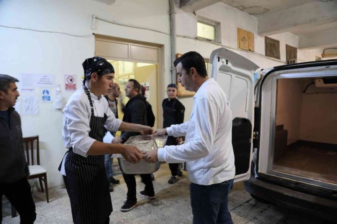 Belediyeden, Öğrencilere Öğün Desteği