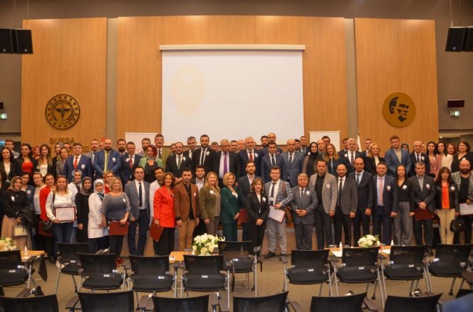 Bilecik İ̇l Sağlık Müdürlüğüne Ödül