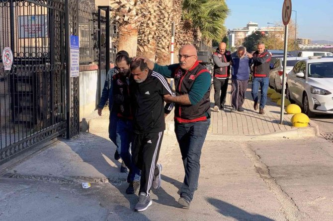 Boşanma Aşamasındaki Eşini Öldüren Zanlı Tutuklandı