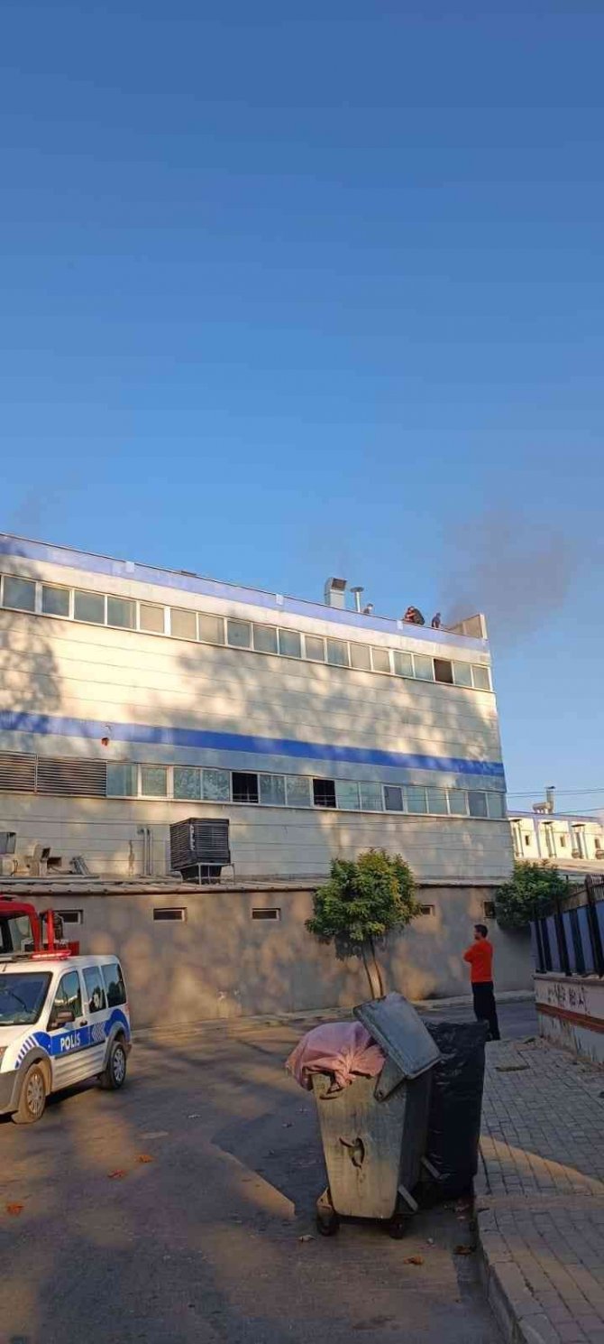 Bursa’da Sanayi Bölgesinde Bir Fabrikada Yangın Çıktı