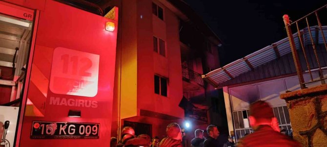 Bursa’da Yangın Faciası 8’i Çocuk 9 Kişi Hayatını Kaybetti