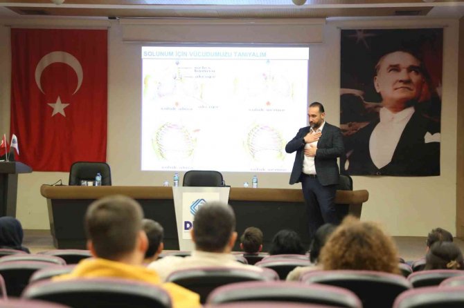 Deni̇b Akademi’den Diksiyon Ve Hitabet Eğitimi