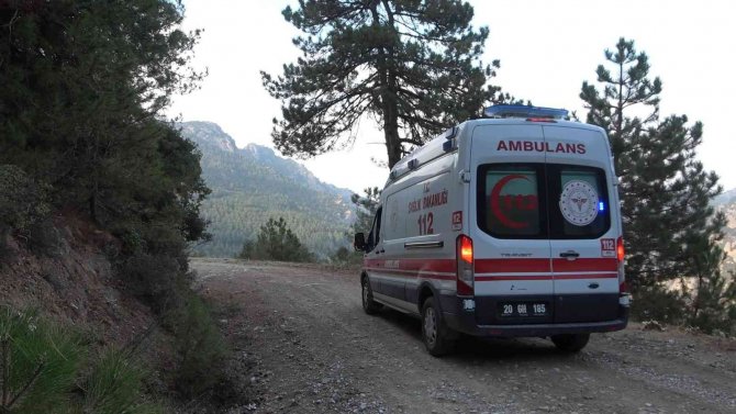 Ormanda Bisikletten Düşüp Kan Kaybeden Genç İçin Seferber Oldular