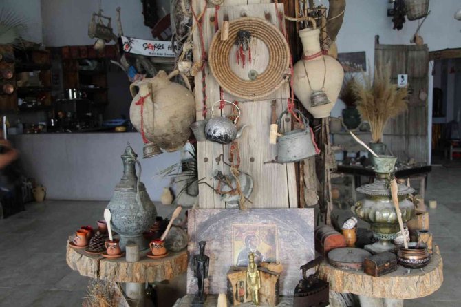 Hasankeyfli Turizmci Yüzlerce Yıllık Eşyaları Toplayıp Küçük Bir Müzeye Dönüştürdü