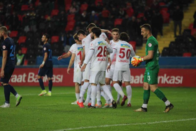 Ziraat Türkiye Kupası: Gaziantep Fk: 2 - Belediye Kütahyaspor: 0