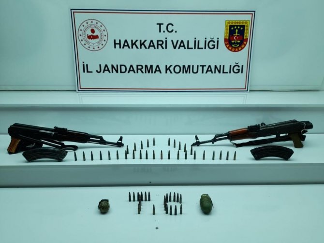 Pkk/kck Terör Örgütünün Mühimmat Depoları Tek Tek İmha Ediliyor