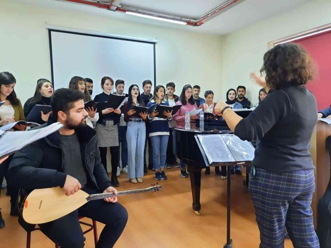 Öğrencilerden Konservatuara Ziyaret