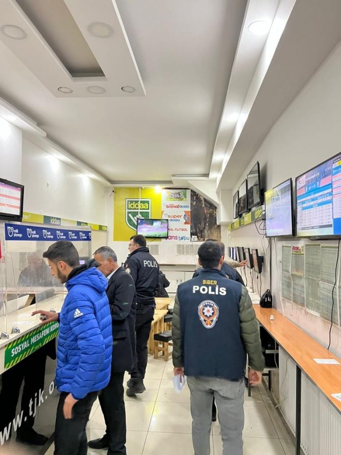 Kars’ta Polisten ‘Yasadışı Bahis’ Uygulaması