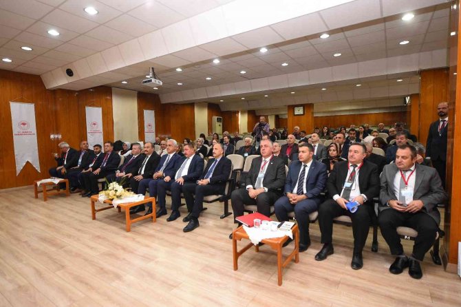 Kastamonu Valisi Avni Çakır: