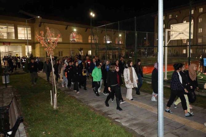 Konya’da "Deprem Anı Uygulaması Ve Tahliye Tatbikatı"