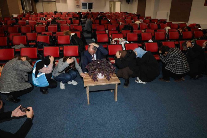 Konya’da "Deprem Anı Uygulaması Ve Tahliye Tatbikatı"