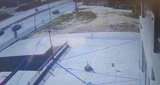 Köpekten Kaçarken Otomobilin Çarptığı Çocuk Yoğun Bakımda
