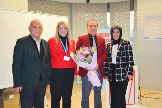 Kazak: “Lütfen Siz De Yaşarken Organınızı Bağışlayın”