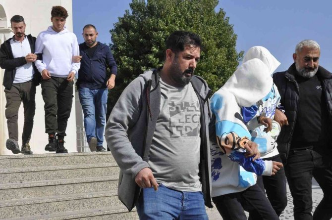Fethiye’de 220 Bin Liralık Cep Telefonu Çalan Hırsızlar Tutuklandı