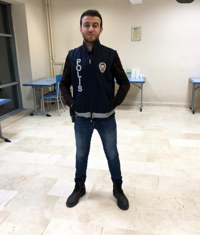 Pendik’te Polis Memuru Evinde İntihar Etti