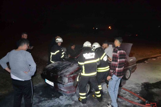 Seyir Halindeki Lpg’li Otomobilde Korkutan Yangın
