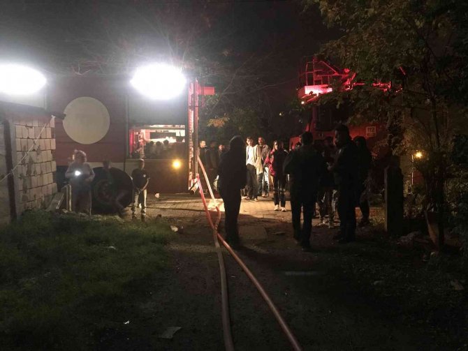 Tekirdağ’da Korkutan Gecekondu Yangını