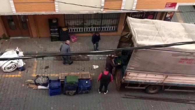 Yenibosna’da Salı Günleri Pazar Çilesi