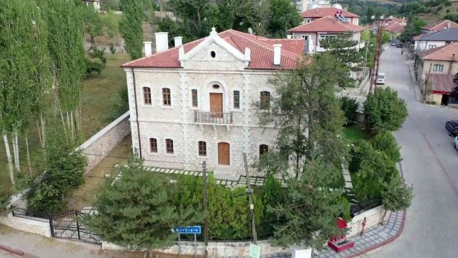 Tarihi Yapılar Restore Edilerek Turizme Kazandırılıyor