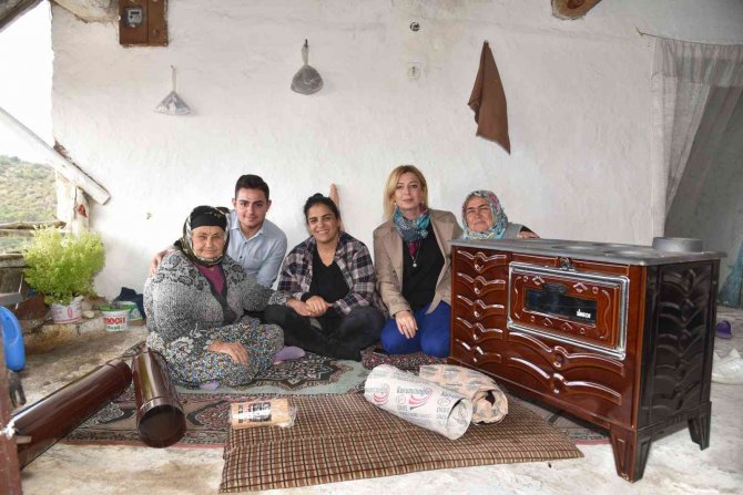 Yaşlı Kadının Sobası Yunusemre Belediyesinden
