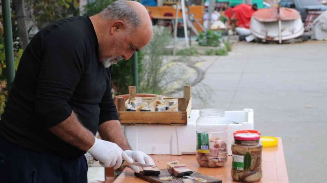 Palamuda Doyan Vatandaş, Balığı Binlerce Yıllık Gelenekle Saklıyor