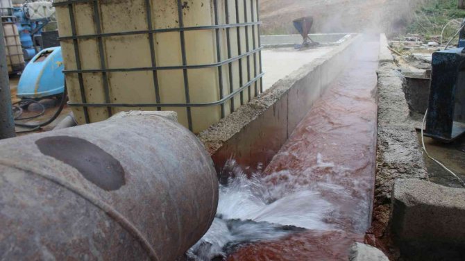 Kırklareli’nde Jeotermal Su Kaynağıyla Seralarda Sebze Ve Meyve Üretilecek