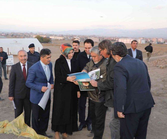 İ̇nsanlık Tarihine Işık Tutacak Kazıda Önemli Bulgular Elde Edildi