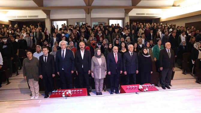 Atatürk’ün Sevdiği Şarkılar Keçiören’de Yankılandı