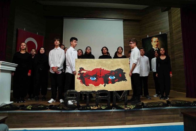 9’u 5 Geçe Tüm Ayvalık Sessizliğe Büründü