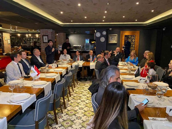 Tgrt Haber Yayın Planlama Şefi Gökhan Özbek’e Azerbaycan Medyasından Ödül