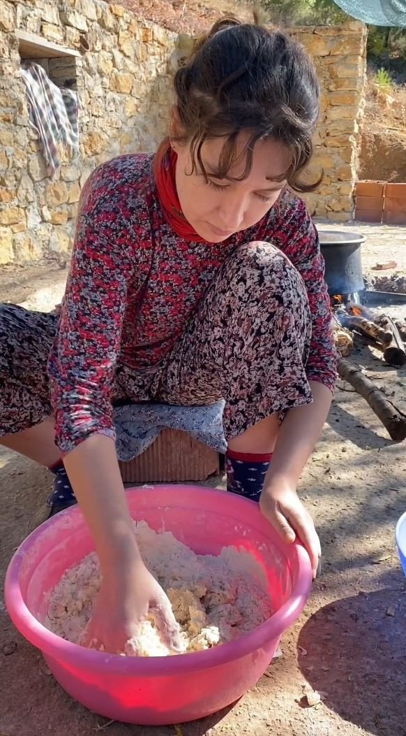 İ̇şsiz Kaldıktan Sonra Çektiği Videoyla Hayatı Değişti, Milyonlara Ulaştı